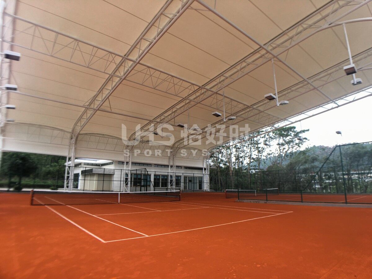 广州开发区国际网球学校红土网球场
