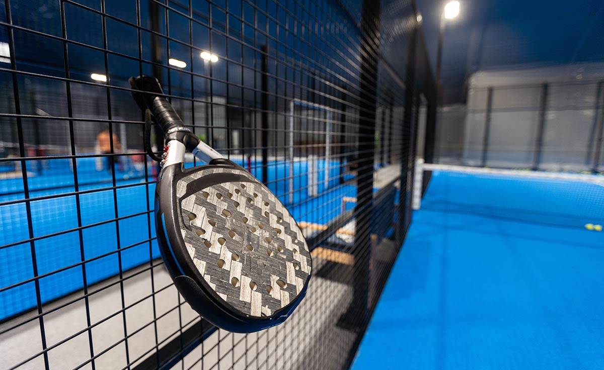 标准板网球场建设全攻略：从规格要求到施工验收一站式指南