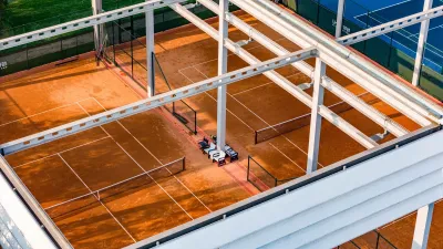 CELABASA(塞伦巴萨)红土网球场